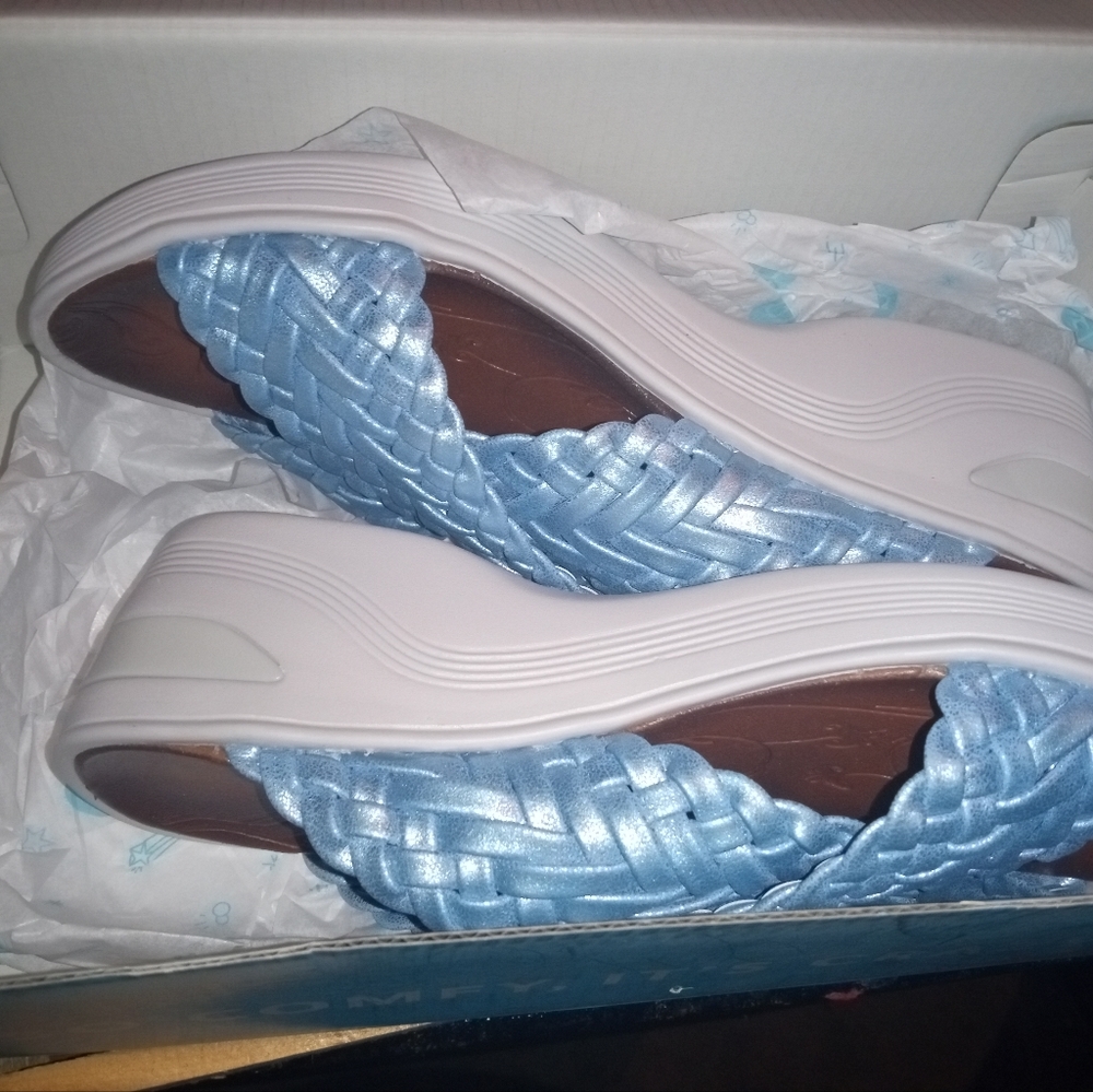 Women's sandals